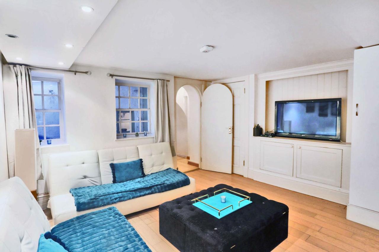 Piccadilly Circus Suites London Exterior photo